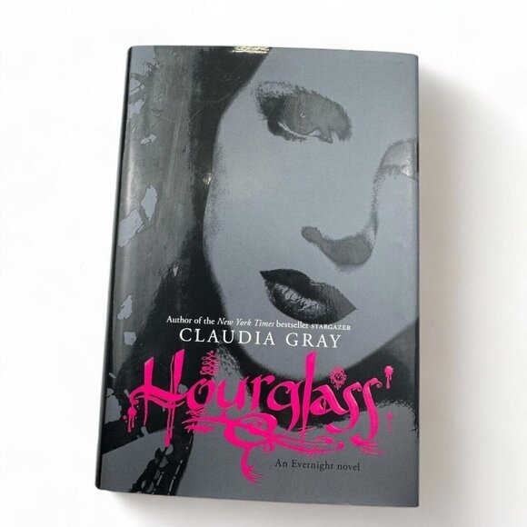 Hourglass by Claudia Gray Evernight Book 3 Hardcover with Dustjacket Vampires - Picture 1 of 2